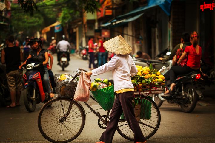 Hotspot Matrix: Biến Mẹ Cua Cốm khen vải trứng Phù thành cơ hội marketing đột phá